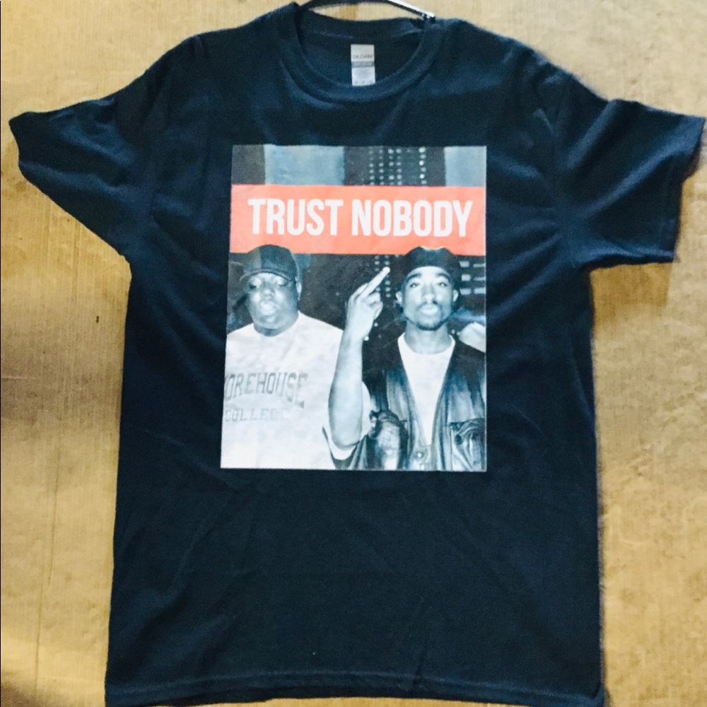 Trust nobody tee
